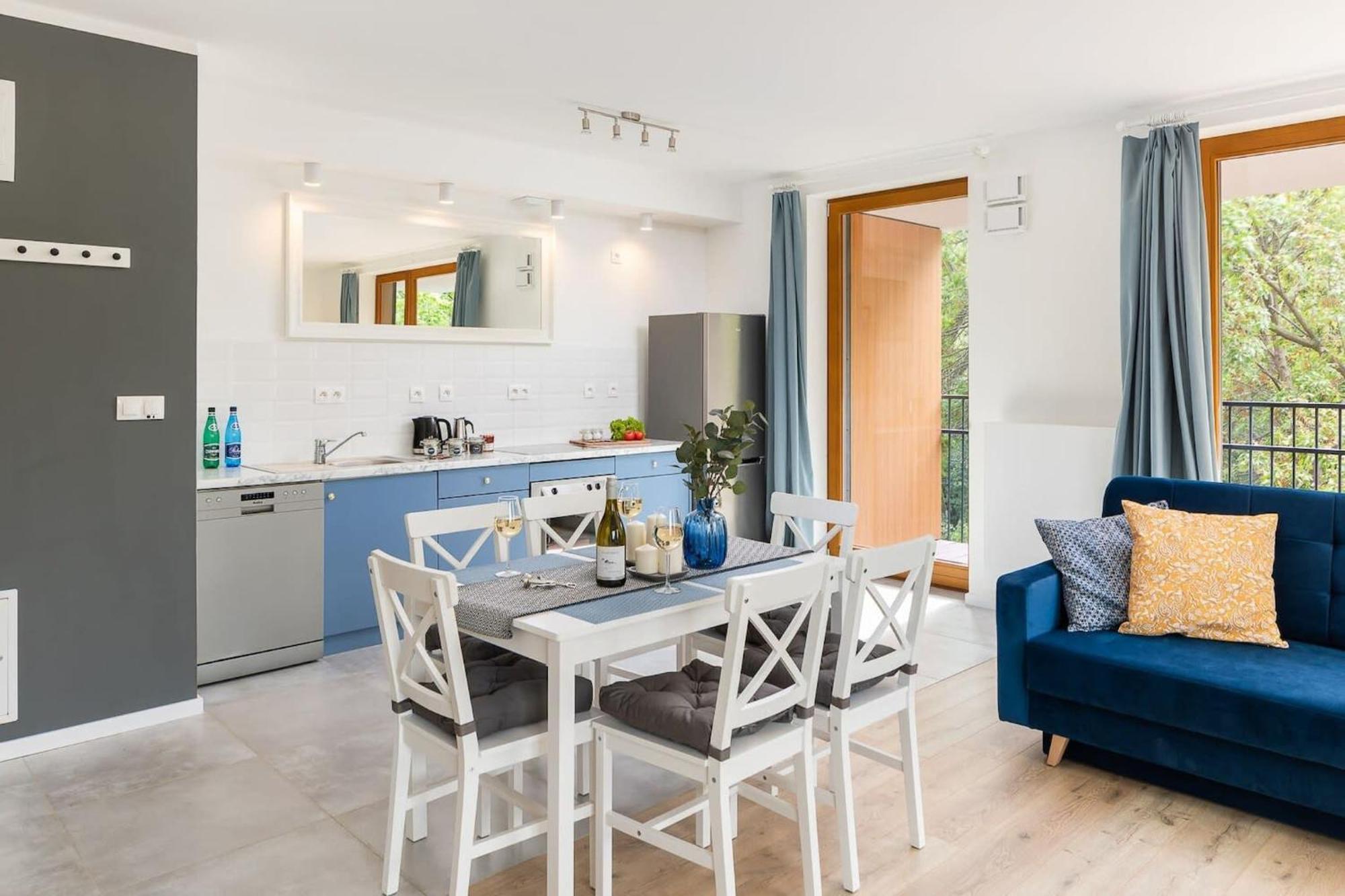 Pulawska 221 - Colorful Apartment With Balcony By Noclegi Renters Варшава Екстериор снимка